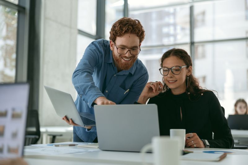 Professional Highteker helping a freelancer to overcome any issue with IR35